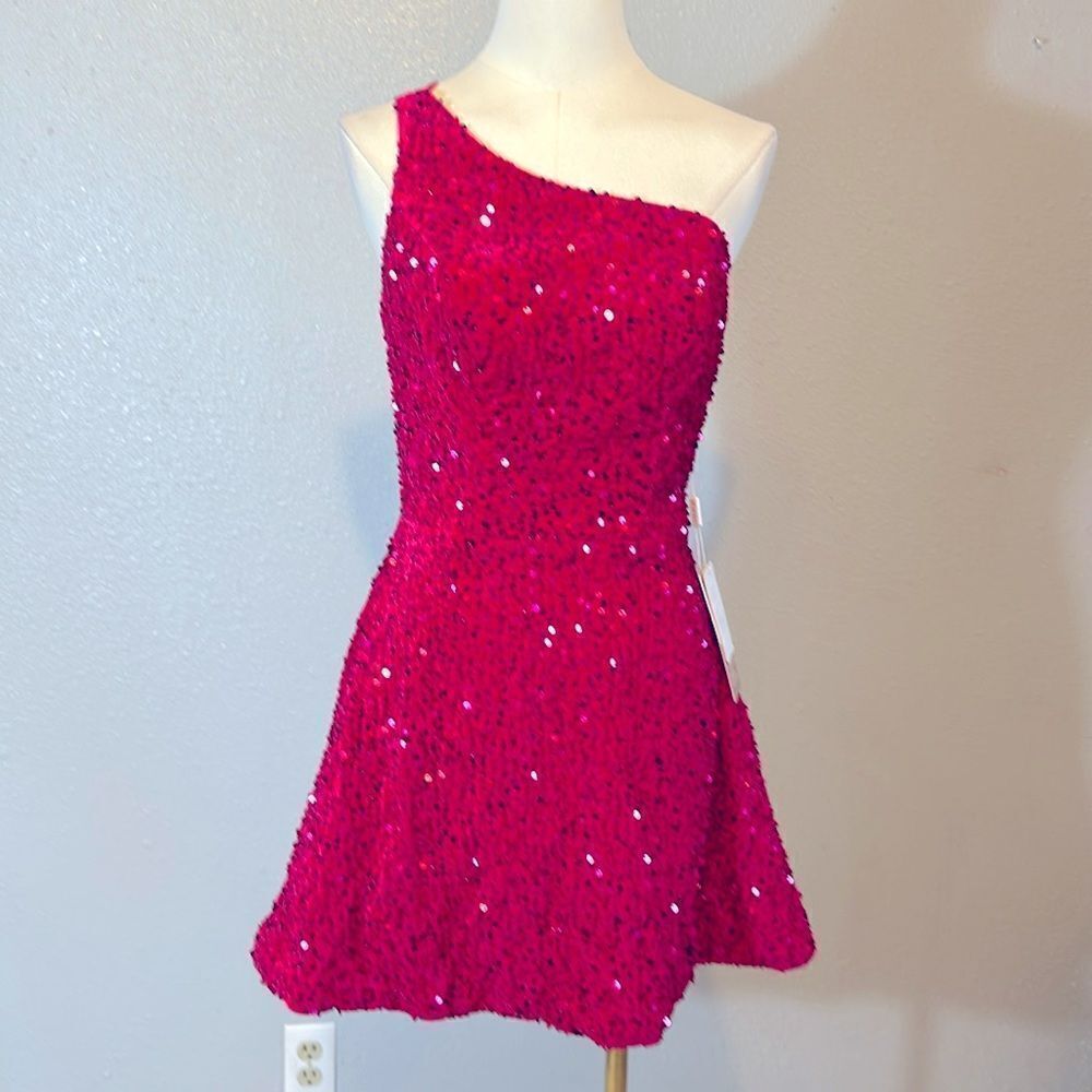 NEW A-line one shoulder sleeveless magenta color mini velvet sequins dress size4